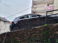 Elektrikli Ara� �arj �nitesi