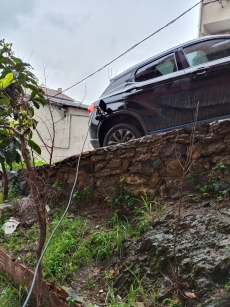 Elektrikli Ara� �arj �nitesi